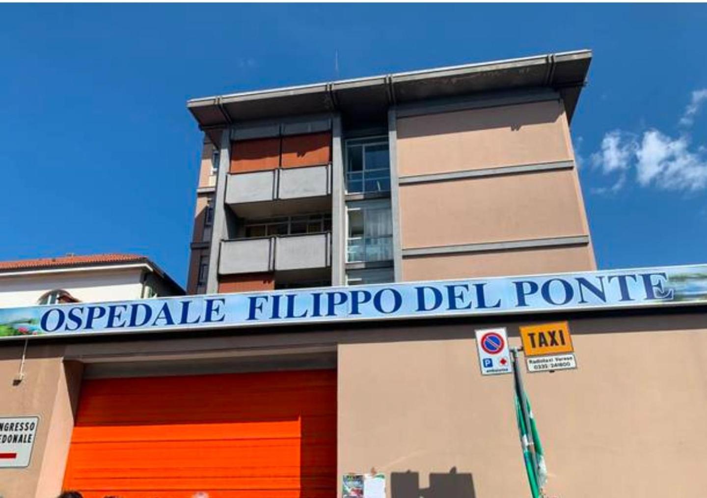 Varese Prime: Central Apartment with AC and Parking Near Train Station Exterior photo
