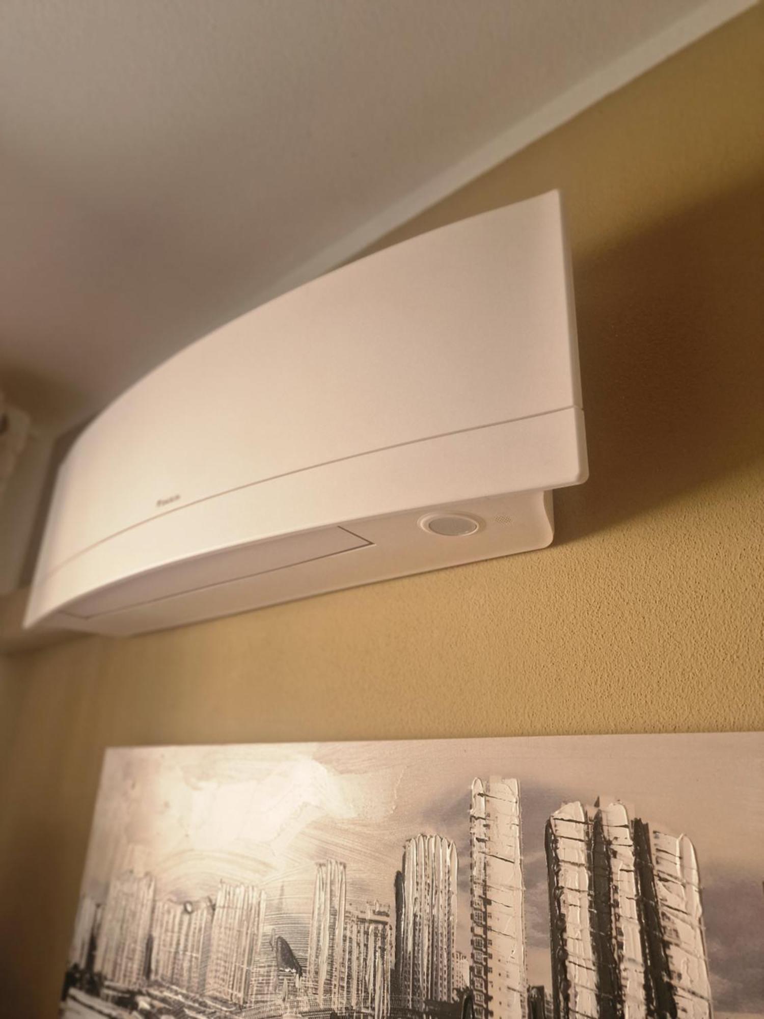 Varese Prime: Central Apartment with AC and Parking Near Train Station Exterior photo